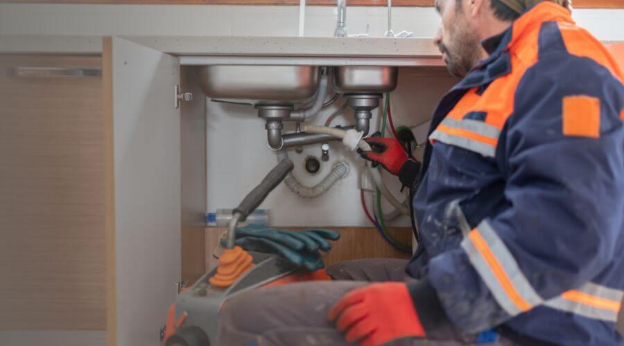 Expert burst pipe repair services in Bluffton, AR